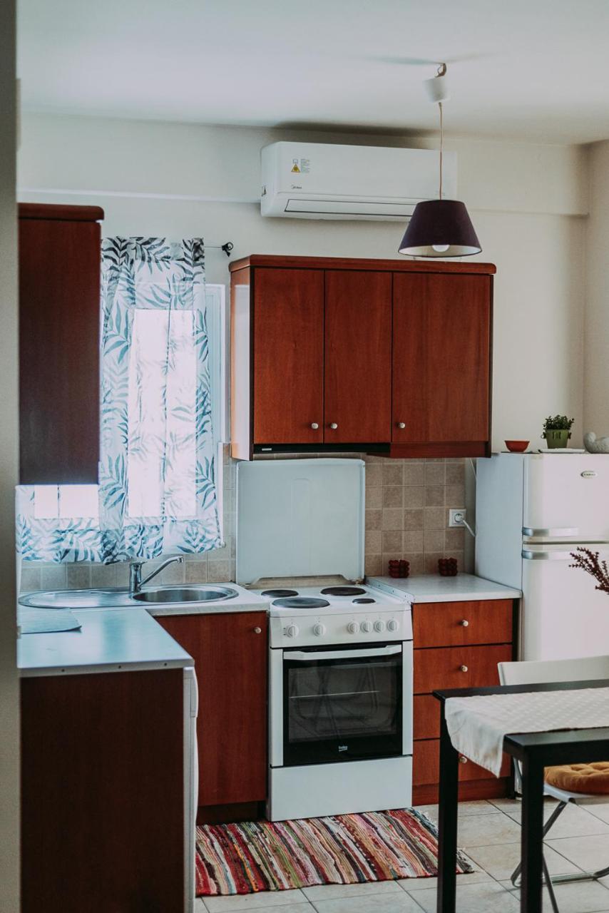 House In The Center Apartment Каламата Екстериор снимка